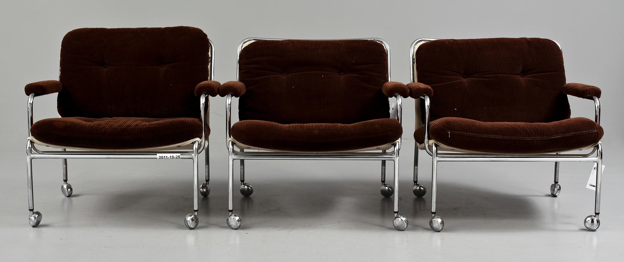 FÅTÖLJER, 3 st, 1900-talets andra hälft.