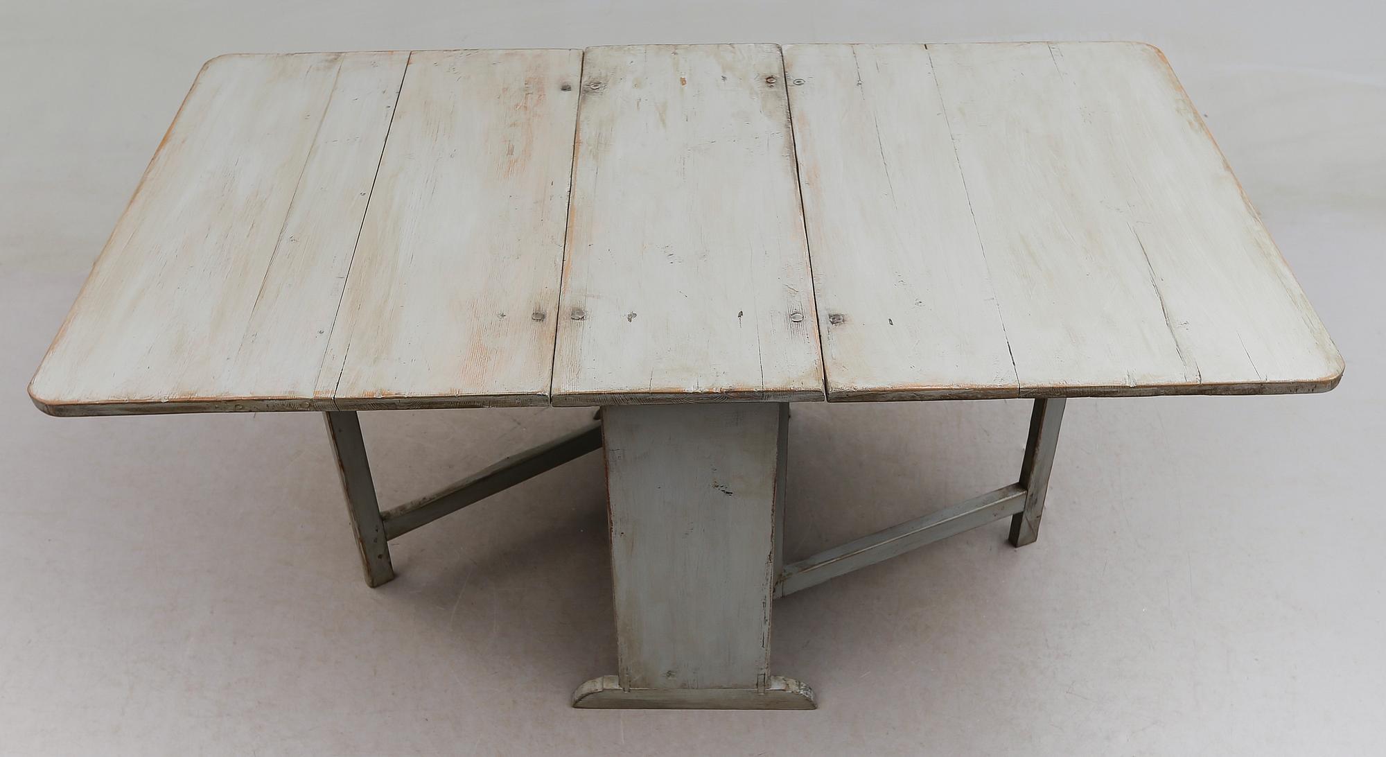 SLAGBORD, 1800-talets första hälft.