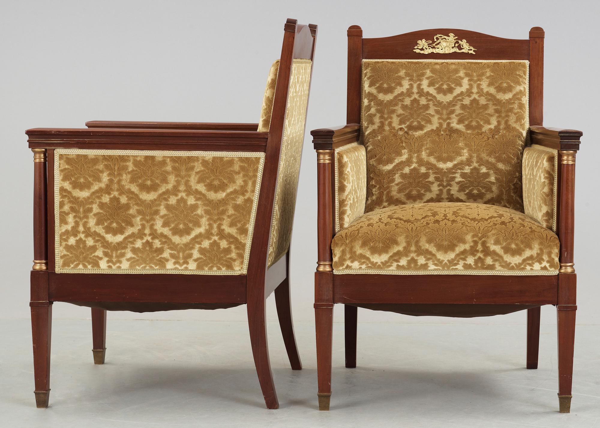 FÅTÖLJER, ett par, senempire, omkring 1800-talets mitt.