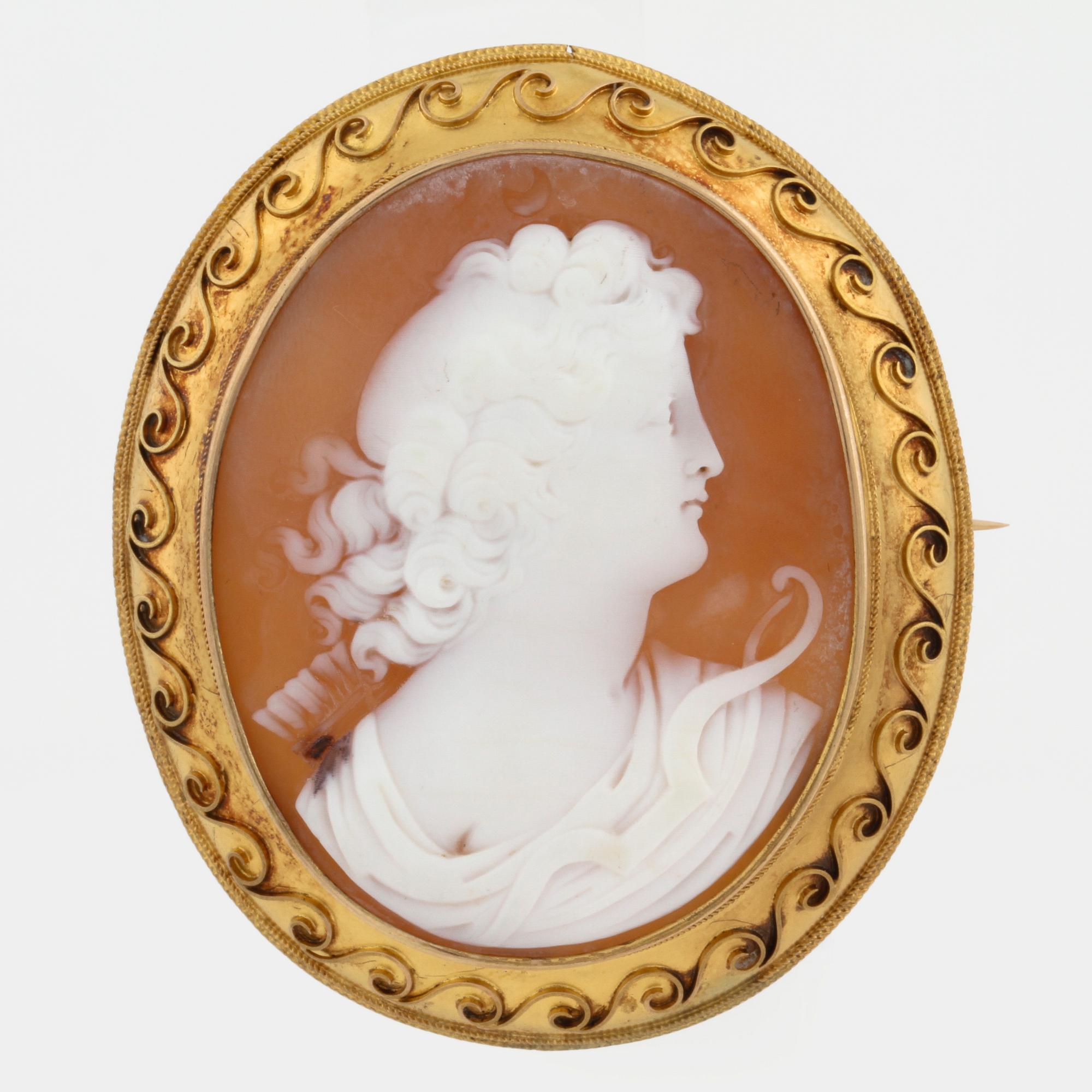 A cameo brooch.