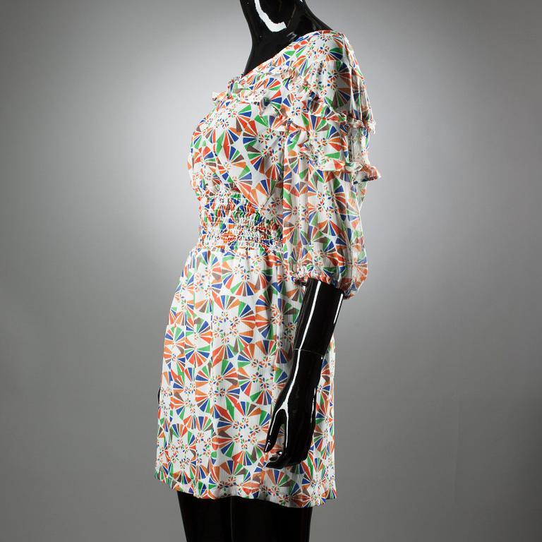 KLÄNNING, Ivana Helsinki.