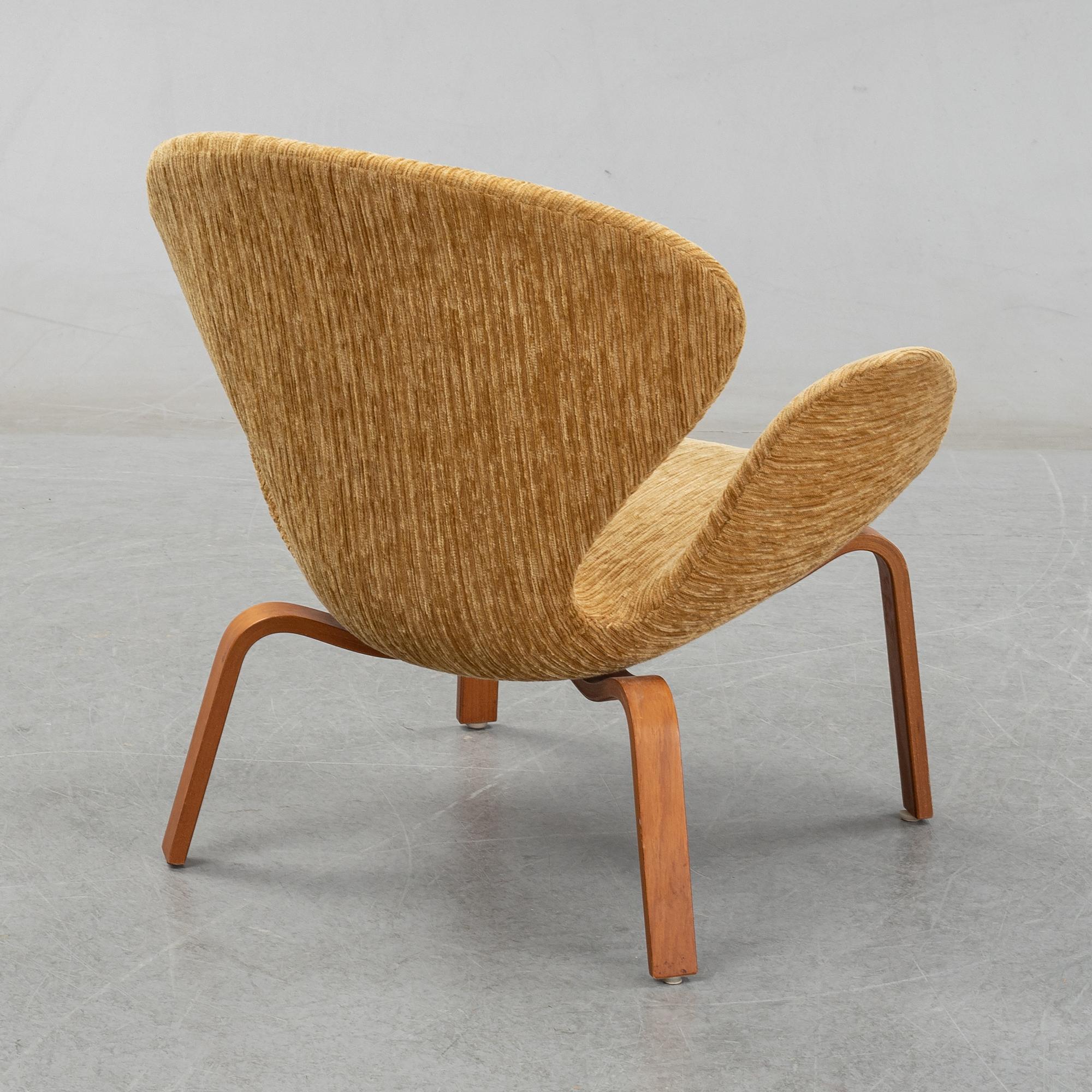 Arne Jacobsen, fåtölj, "Svanen", Fritz Hansen, Danmark.