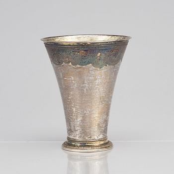 A Swedish 18th century parcel-gilt silver beaker, mark of Lars Pihl, Västervik (1730-1755(60)).