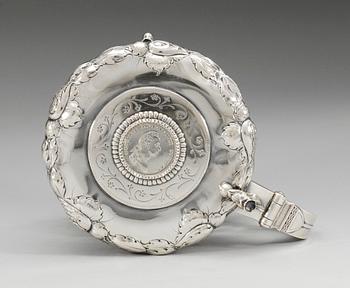 DRYCKESKANNA, silver, Danmark 1900-tal. Barock-stil.