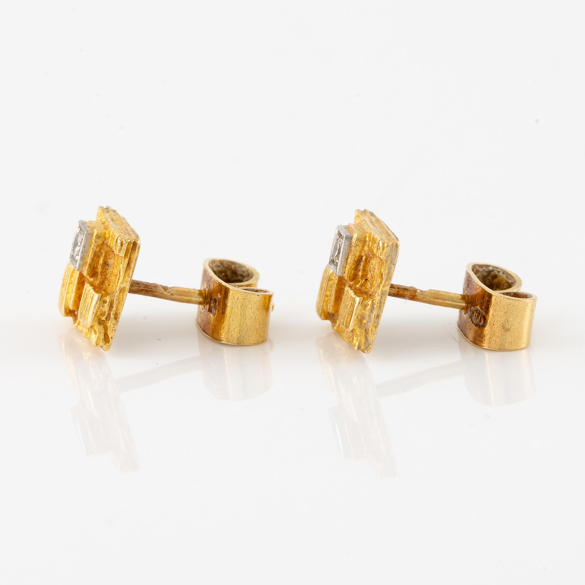 Björn Weckström, örhängen "Thai", 18K guld med briljantslipade diamanter. Lapponia.