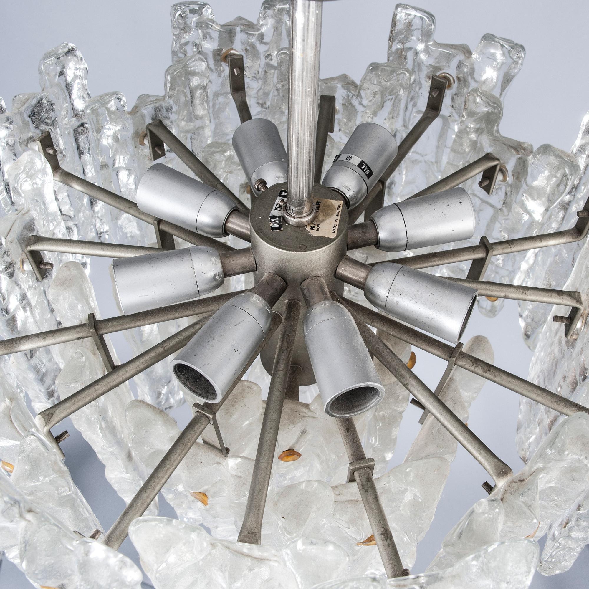 TAKLAMPA, "Ice block chandelier", J.T Design, Kalmar, Österrike, 1960-tal. Höjd ca 46 cm.