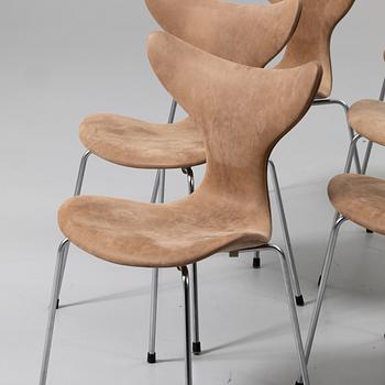 Arne Jacobsen, 8 chairs, “Måsen”/“Liljan”, Fritz Hansen, Denmark.