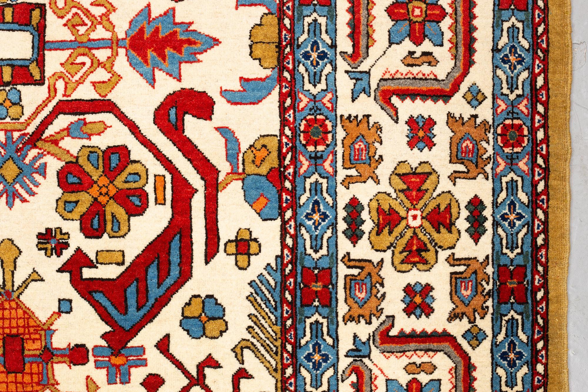 Matto, semi-antique Qum, ca 342,5 x 222 cm.