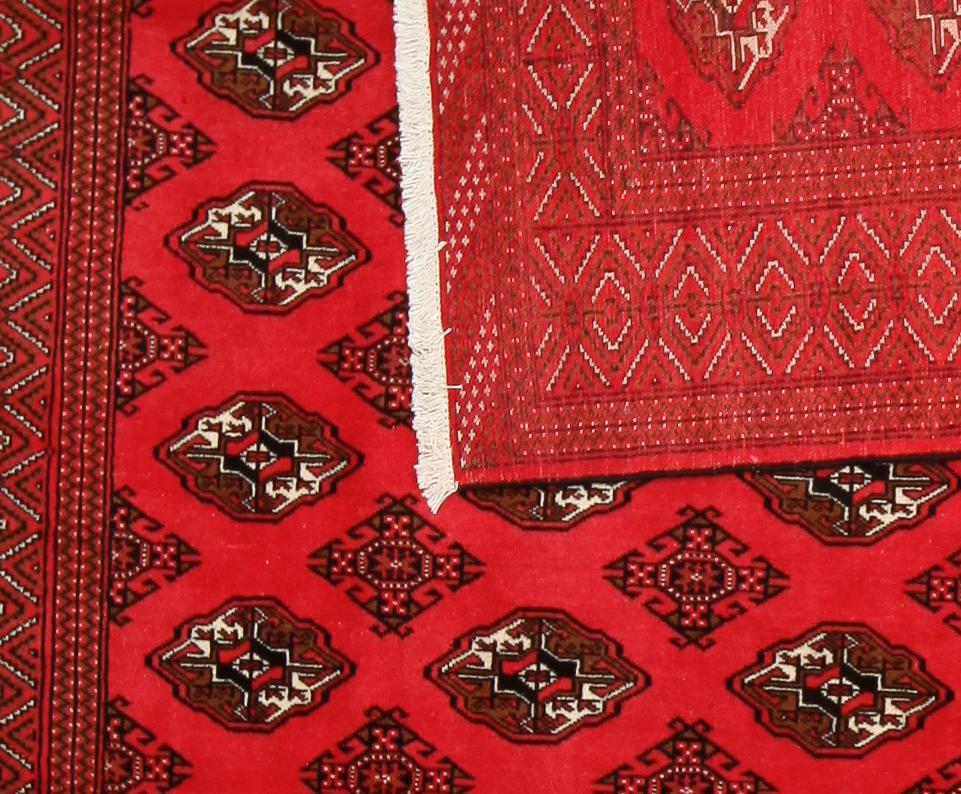 MATTA, Turkmen, ca 290 x 198 cm.