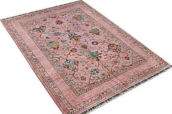 A rug, Zeigler Ariana, c. 206 x 155 cm.