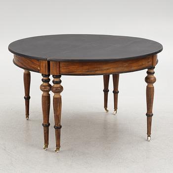 Dining table, late 19th Century.