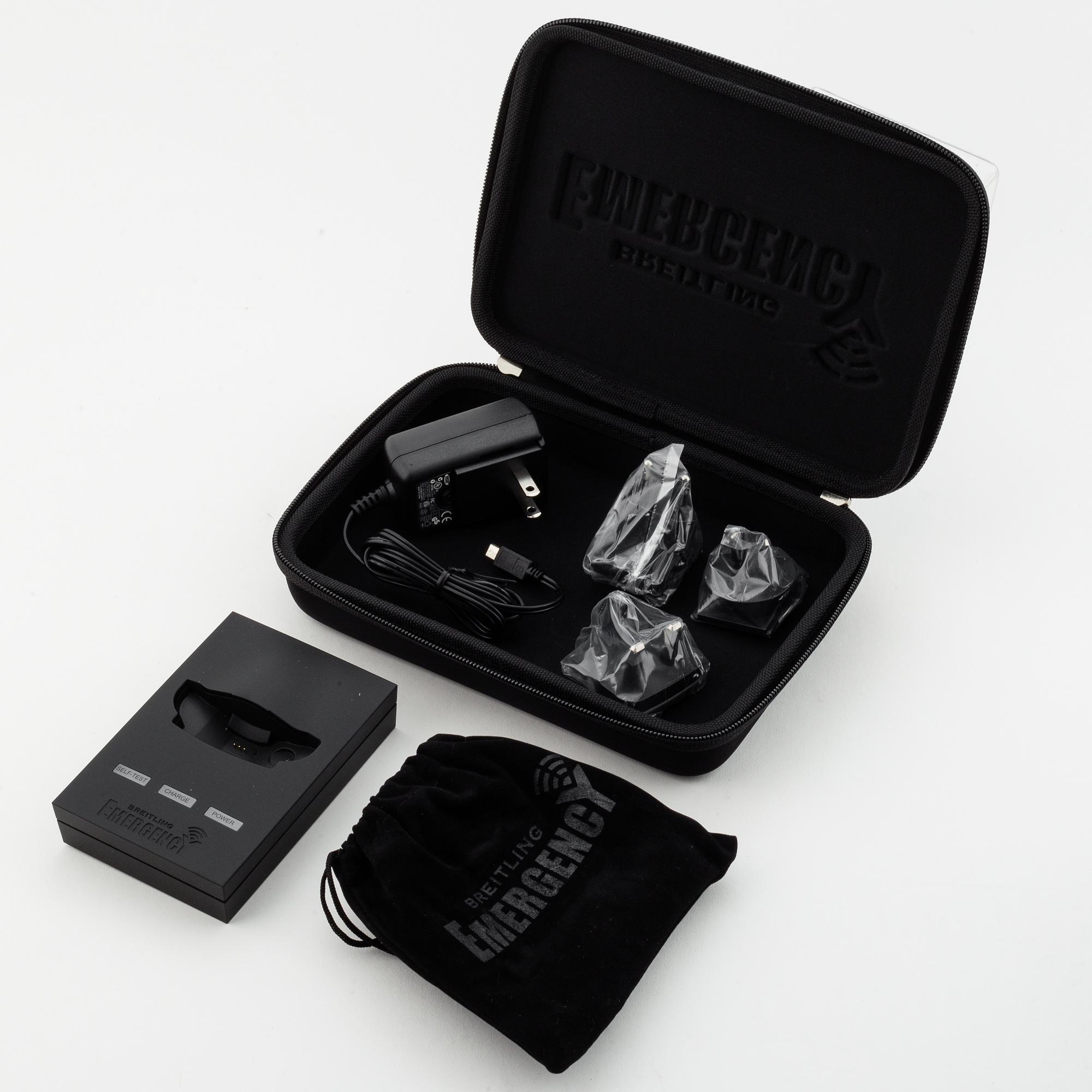 BREITLING, Emergency, Bentley Bentayga, Chronometer, wristwatch, 51 mm.