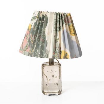 Josef Frank, table lamp, model "1819", Svenskt Tenn 1930s-40s.