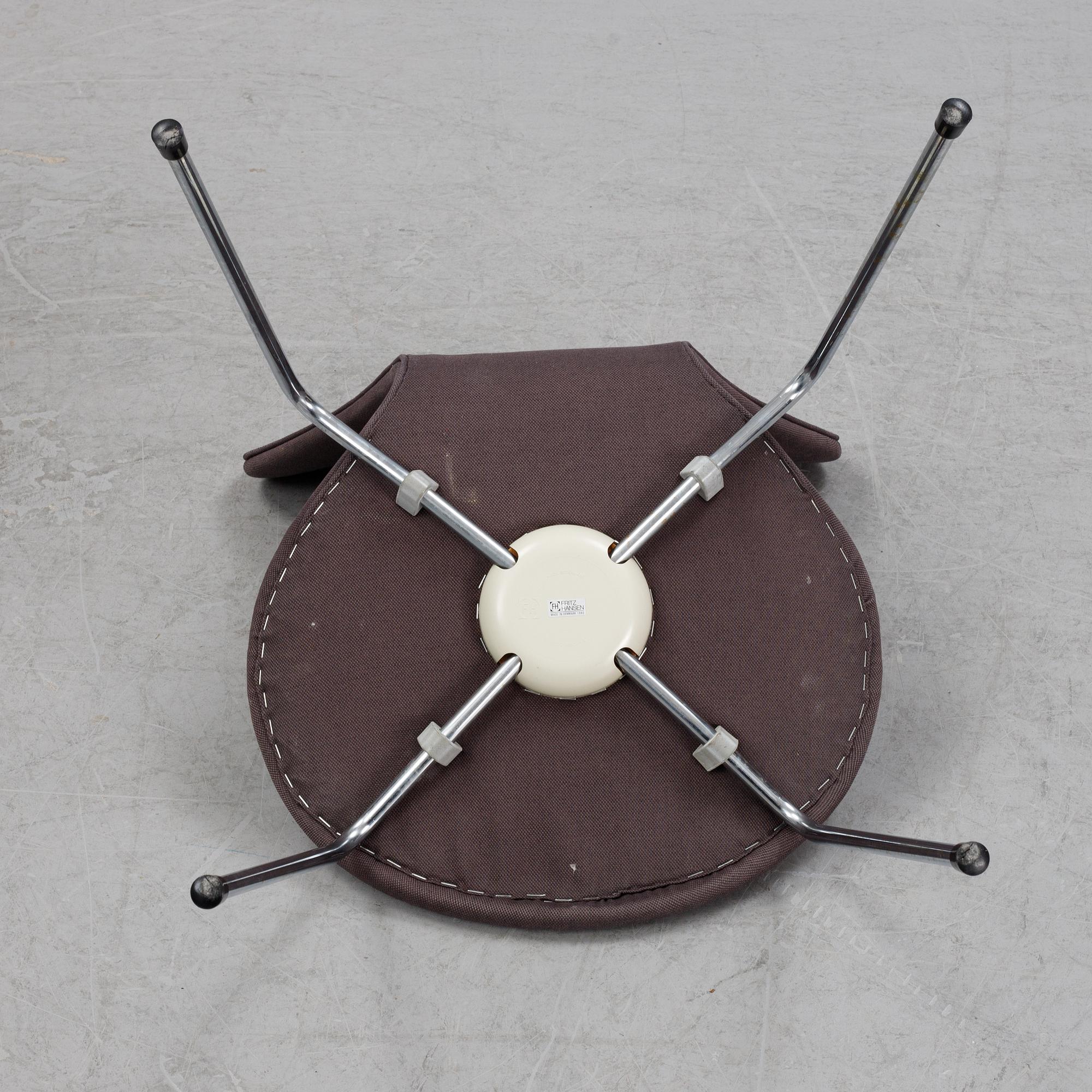 Arne Jacobsen, stolar, 10st, "Sjuan", Fritz Hansen, 1980.