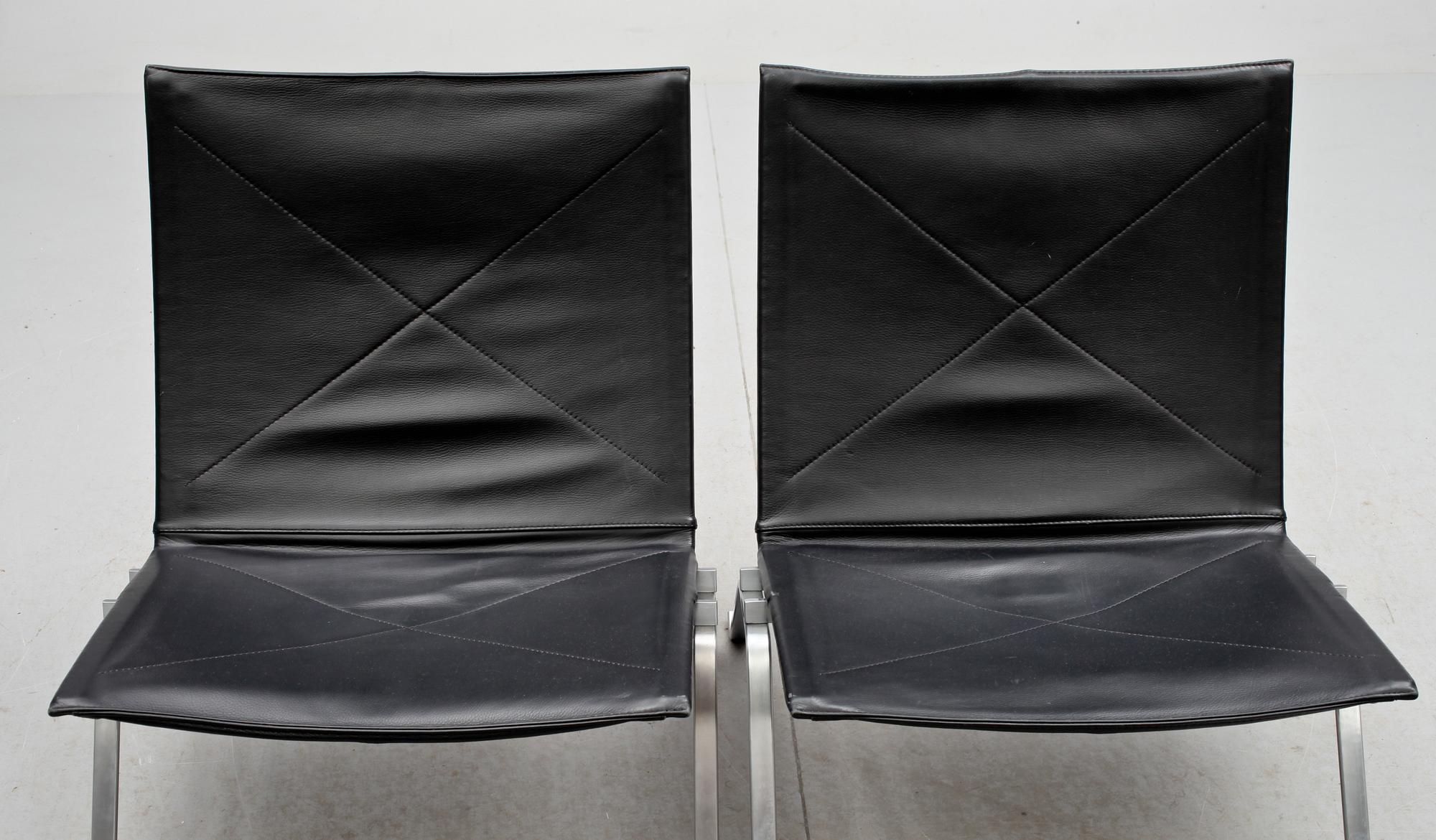 POUL KJAERHOLM, fåtöljer, ett par, "PK-22", Fritz Hansen. 1999.