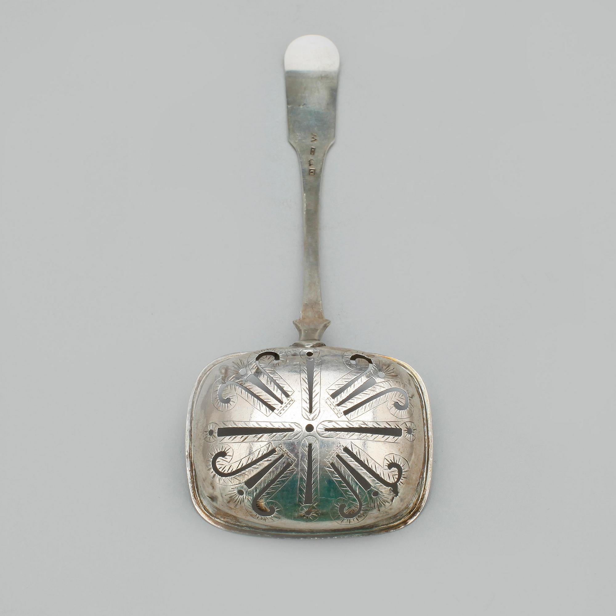 BESTICK, 9 st, silver, bland annat Pehr Zethelius, Stockholm, 1705. Vikt ca 540g.