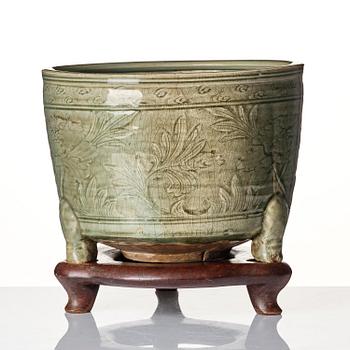 A massive celadon tripod censer, Yuan/Ming dynasty.