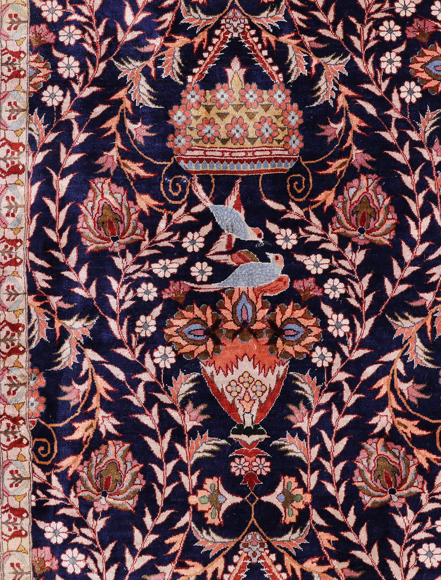 Carpet, Oriental silk, 373 x 274 cm.