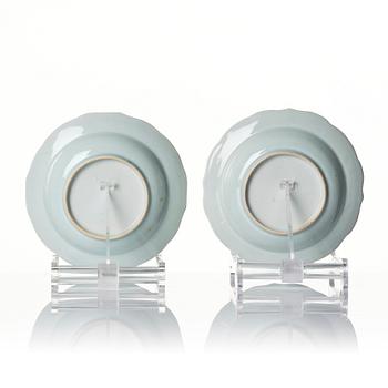 A blue and white bowl and six dessert dishes, Qing dynasty, Qianlong (1736-95).