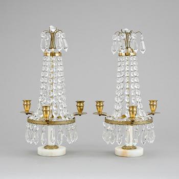 BORDSLYSTRAR, ett par, gustaviansk stil, 1900-talets mitt.