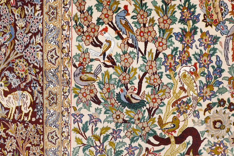 Matta, Figural Isfahan, part silk, Signerad, ca 327 x 208 cm.