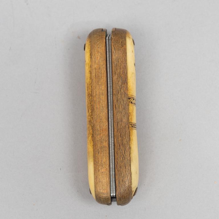 Lars Pirak, a signed folding knife.