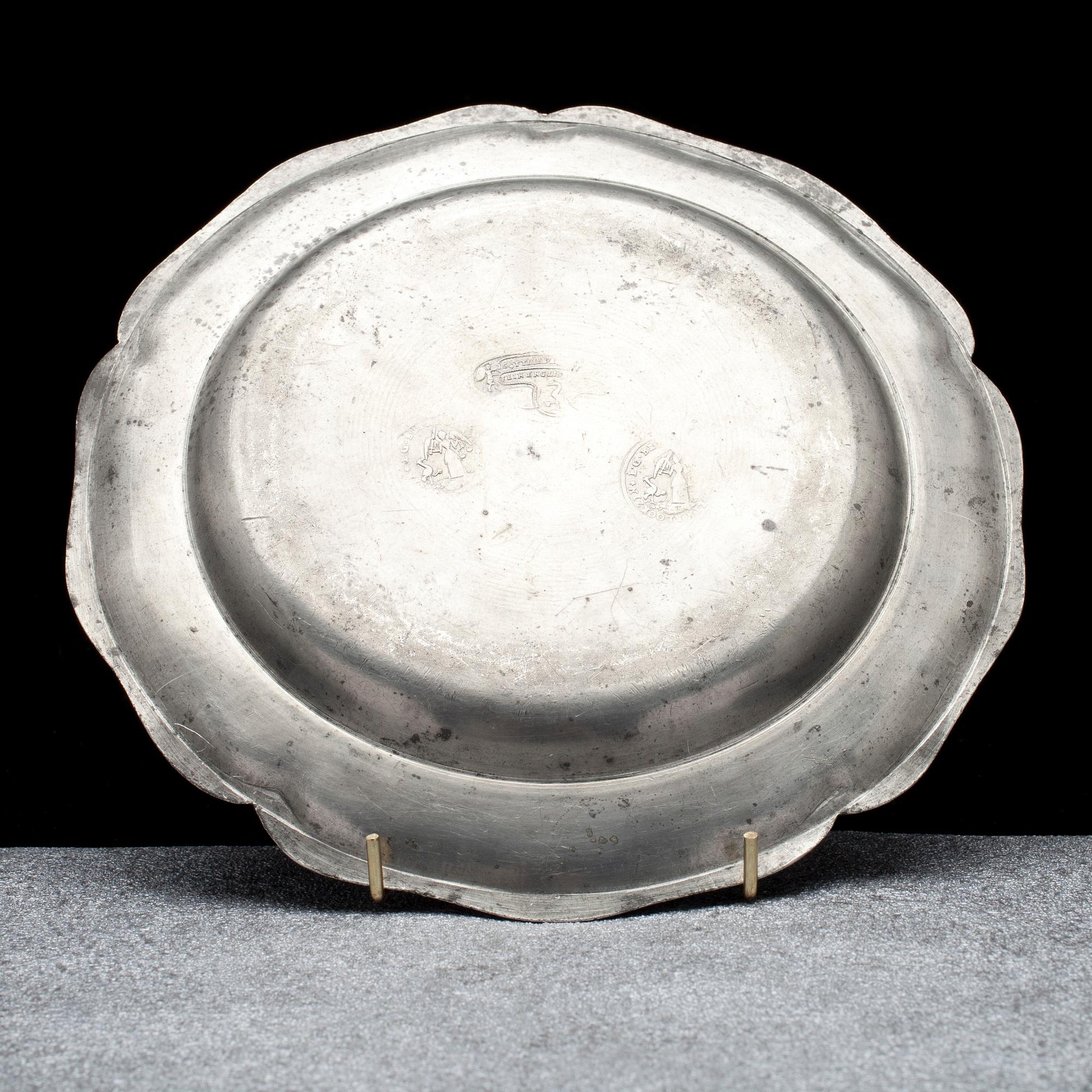 TENNTALLRIKAR, 2 st, tyska stämplar 1777.