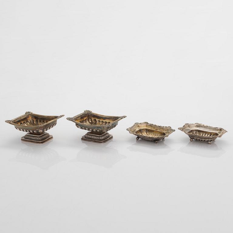 Saltkar, 2 par, silver, 1800-talets senare hälft.