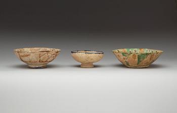 BOWLS, 3 pieces. Diameter 22,7, 20,5 and 14 cm. Iran.