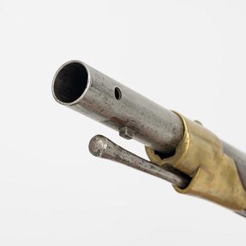 A Swedish flintlock rifle with Brtitish lock.