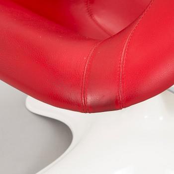 Yrjö Kukkapuro, a 'Carousell' armchair for Avarte 2013.