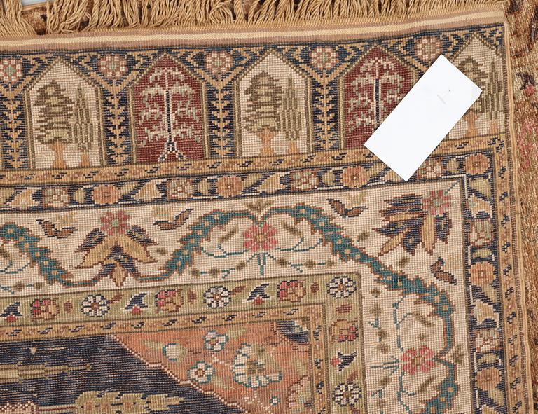 RUNNER. Semi-antique Kayseri Saff.