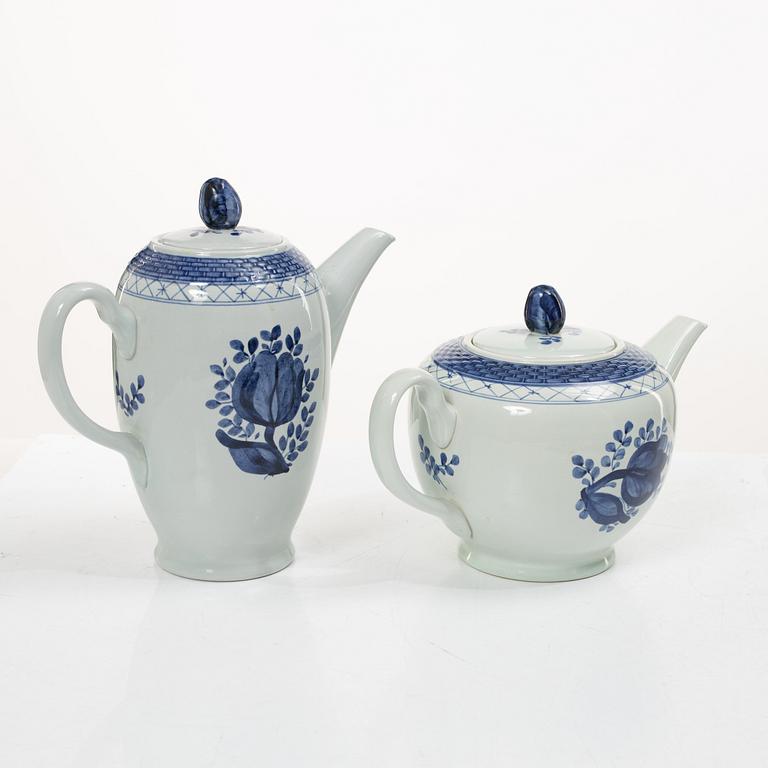 Royal Copenhagen, Dinner service, 94 pieces, earthenware, “Tranquebar”, Aluminia, Denmark.