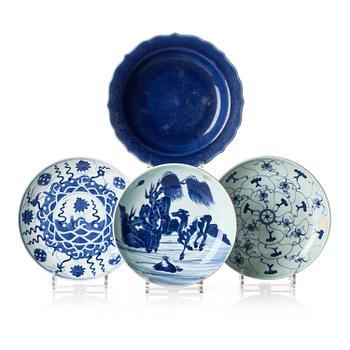 Fat, fyra stycken, porslin. Qingdynastin, 1700/1800-tal.