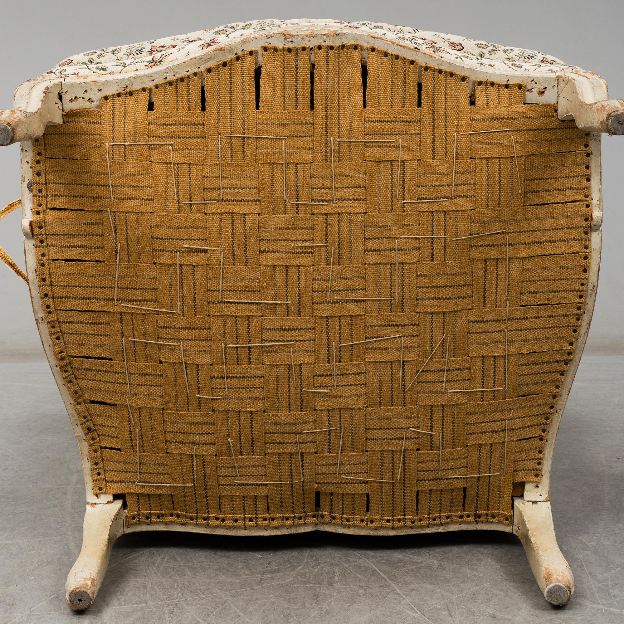 FÅTÖLJ sk BERGERE, rokokostil, 1900-talets början.