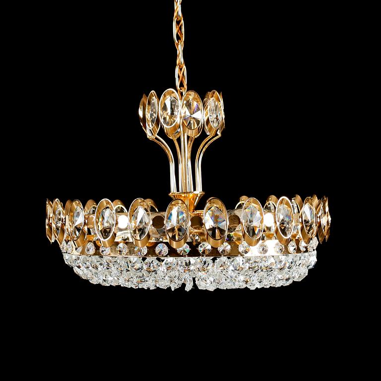 TAKLAMPA, 1900-talets andra hälft. Höjd ca 25 cm.