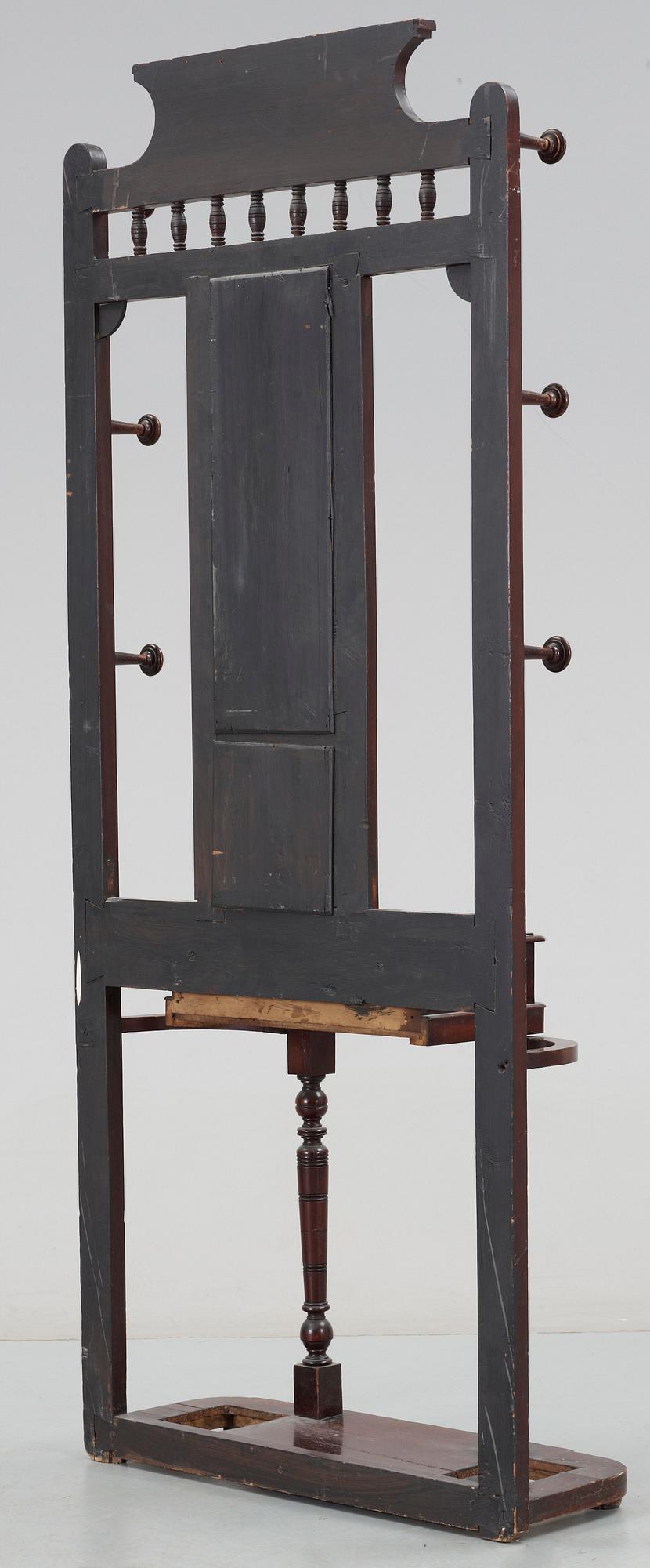 HALLMÖBEL, engelsk stil, 1900-talets första hälft.