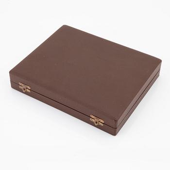 Saltkar med skedar, 6 st, silver, svenska importstämplar, G.A. Dahlgren, Malmö, 1920.