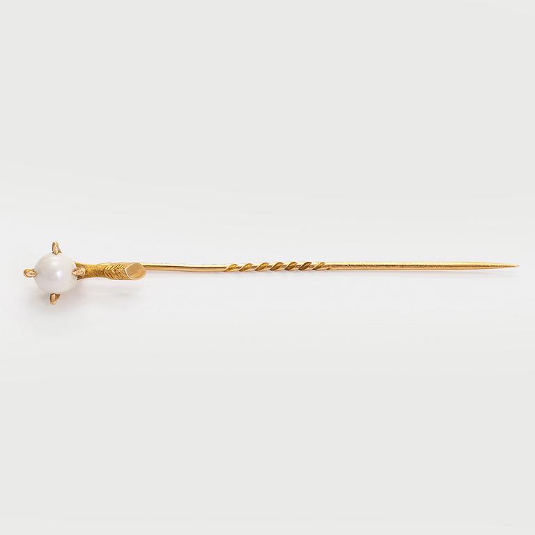 Tie pin, pearl, 18K gold, Finska Guldsmeds Ab, Helsinki 1912.