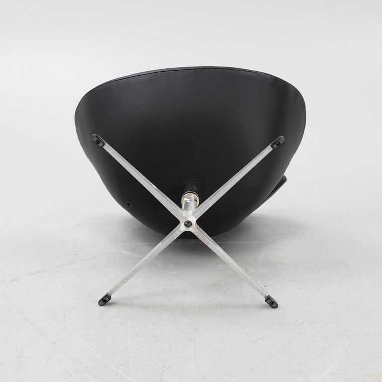 Arne Jacobsen,fåtölj, "Svanen" Fritz Hansen, Danmark, 1960-tal.