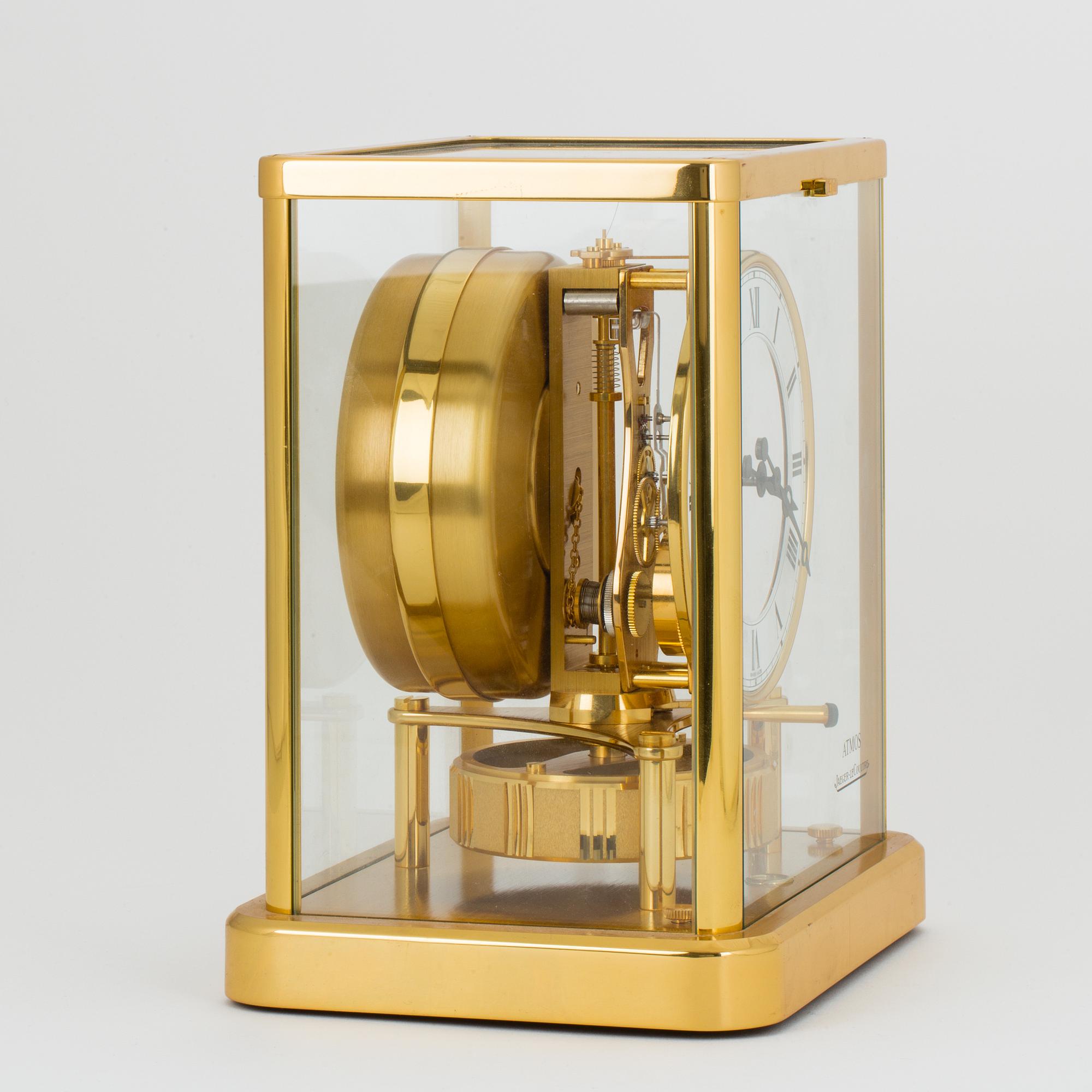 JAEGER-LeCOLUTRE. Atmos, table clock, ca 20 x 25 x 14 cm.