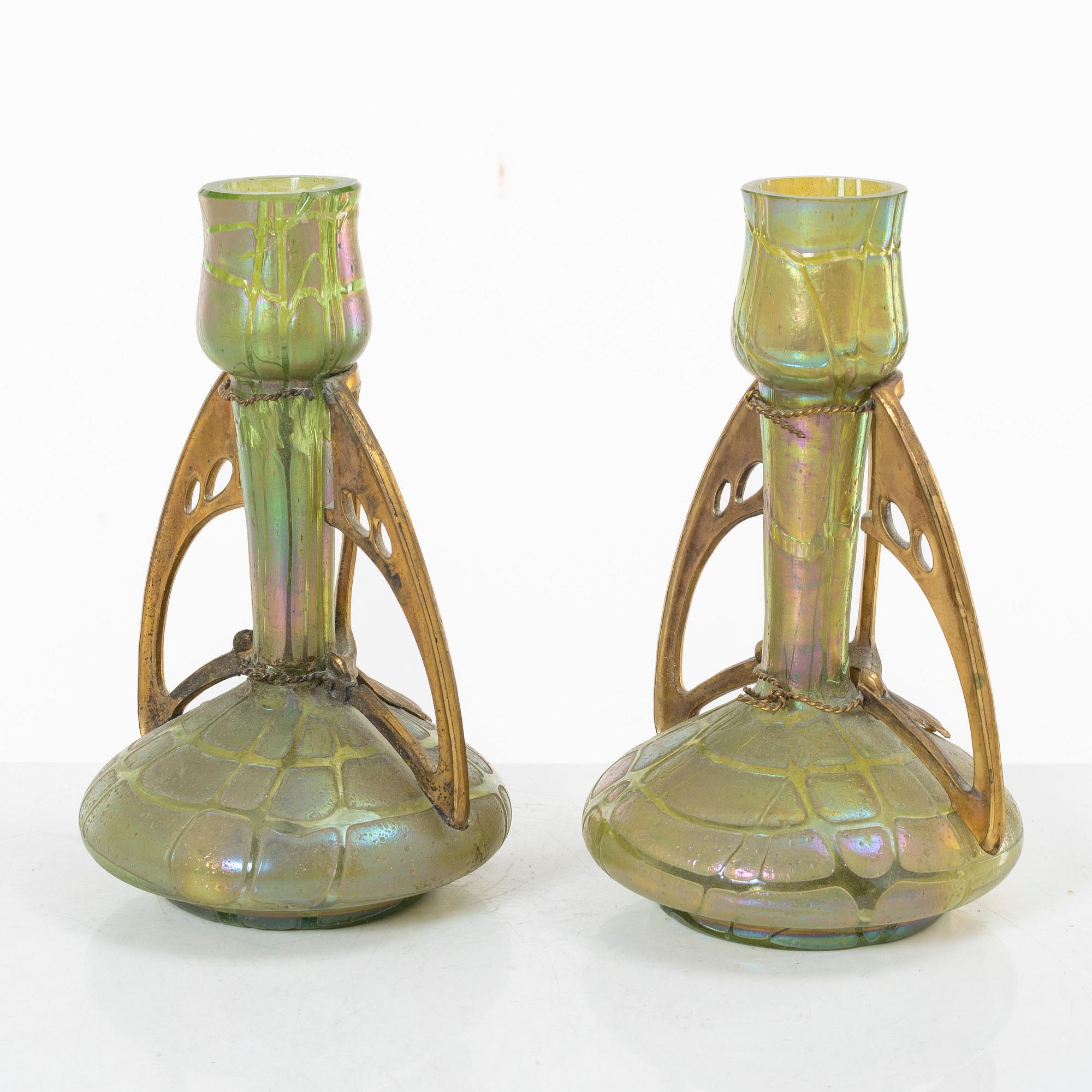 A pair of Art Nouveau vases, circa 1900.
