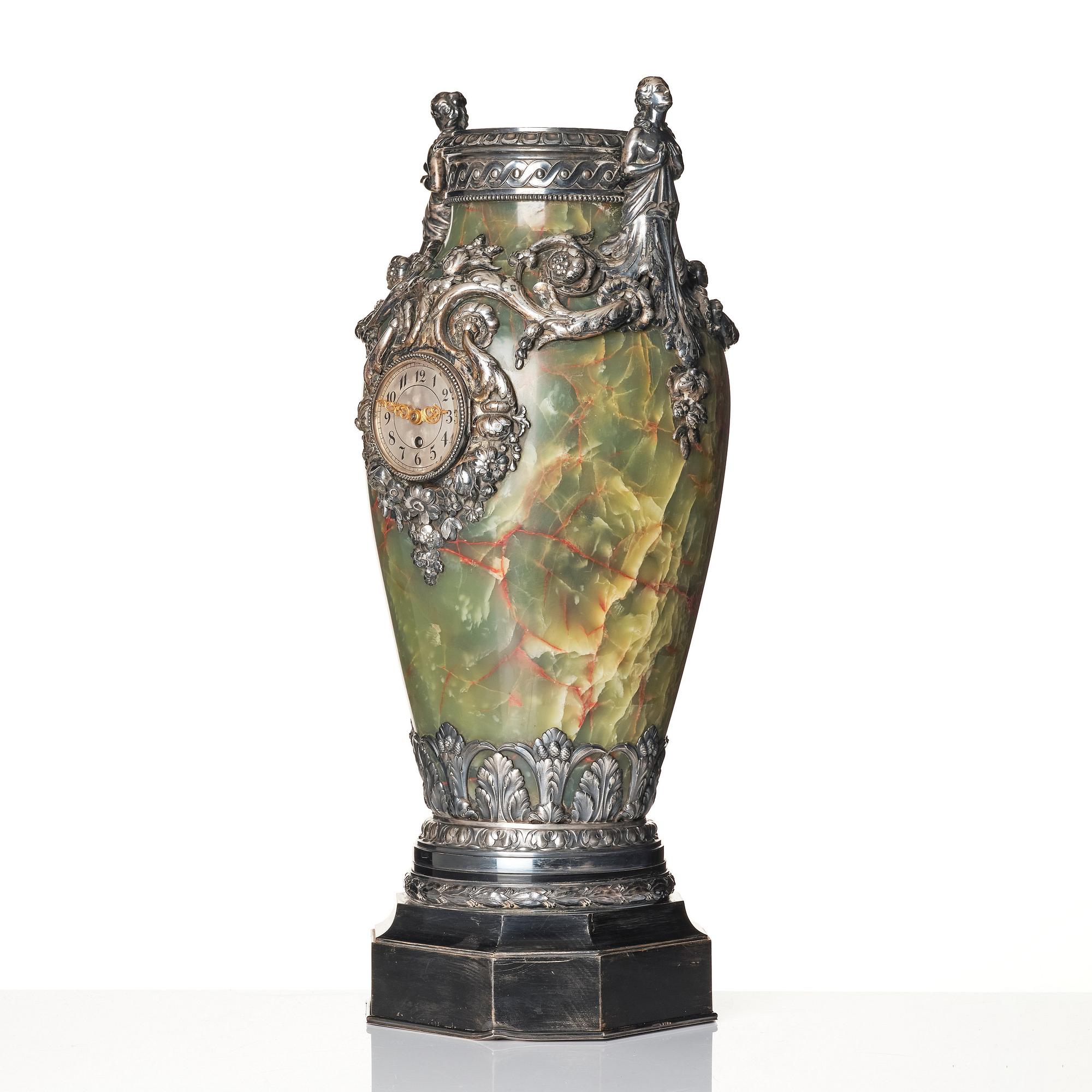 Bordsur, silver och onyx, W.A. Bolin, Moskva 1912-1917.