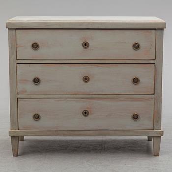 A late 19th Century chest of drawers.