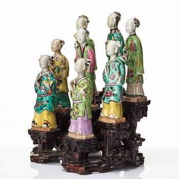 Figuriner, åtta stycken, porslin. Qingdynastin, 1800-tal.