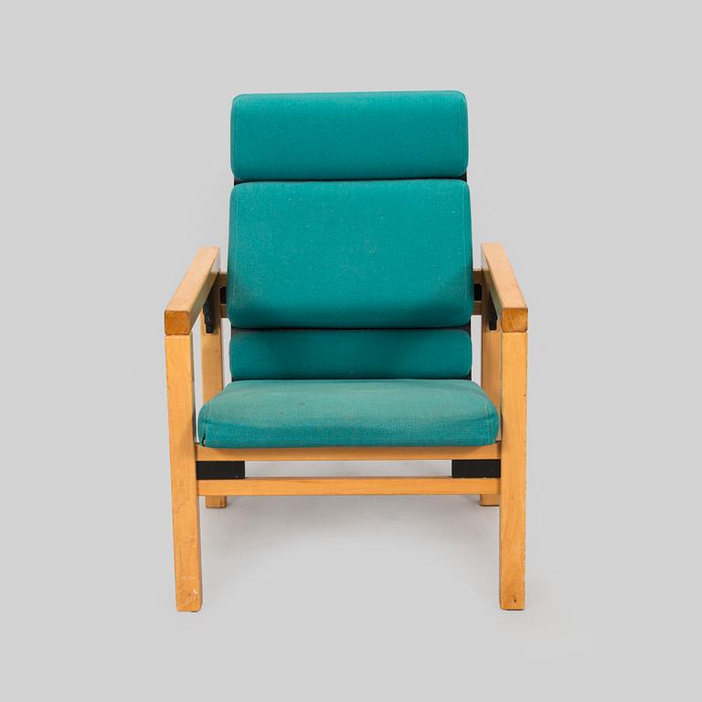 Yrjö Kukkapuro, nojatuoli, "Alnus" prototyyppi, Korvenrannan puusepäntehdas, Avarte, 1993.