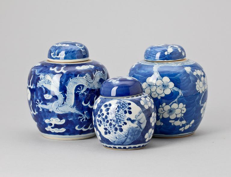 BOJANER, 3st, porslin, Kina, 1800-tal.