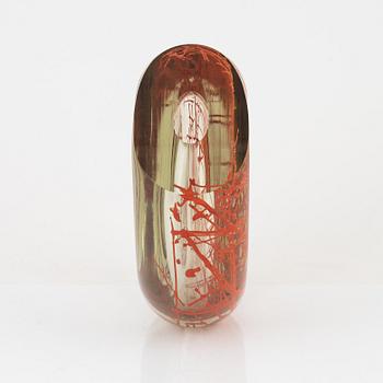Nicole Ayliffe, vase/sculpture "Optical Drawing", Chilli red, own studio, Adelaide, Australia, 21st century.