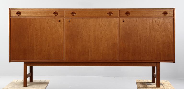 SIDEBOARD, Ulferts, Tibro, 1900-talets andra hälft.