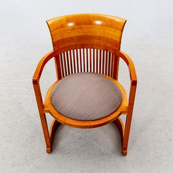 Frank Lloyd Wright, karmstol, modellnummer 606 "Barrel", Cassina.